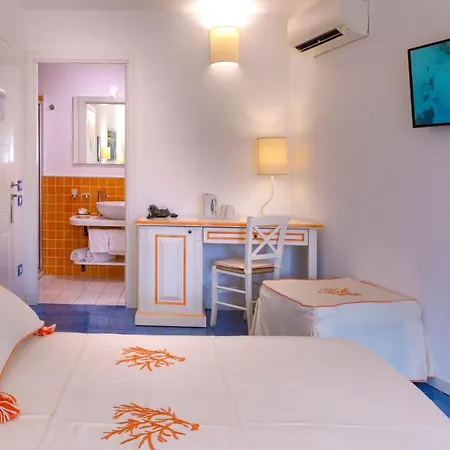 Otel Janas 3*