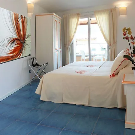 Janas Hotel
