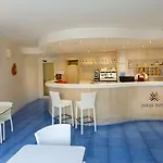 Janas מלון 3*