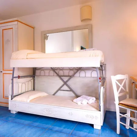 Janas Hotel 3*